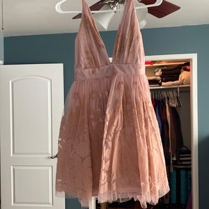 Luxxel dress with zipper in back